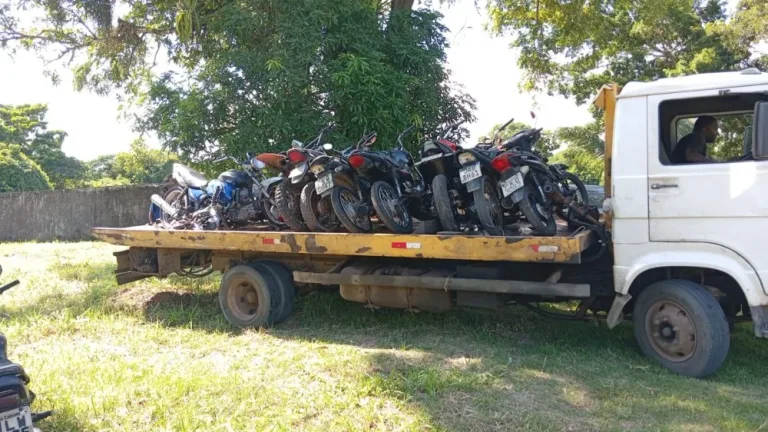 Polícia Civil prende dois suspeitos e apreende 11 motocicletas adulteradas em Santo Amaro