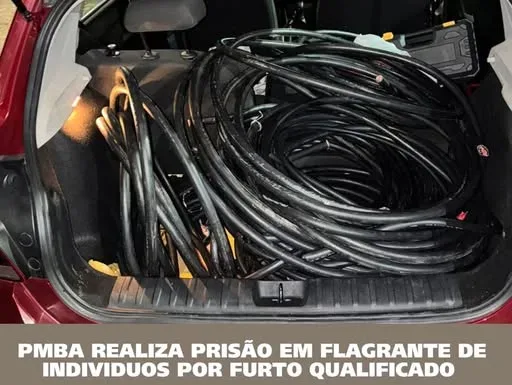 PMBA prende dois homens por furto qualificado em Alagoinhas