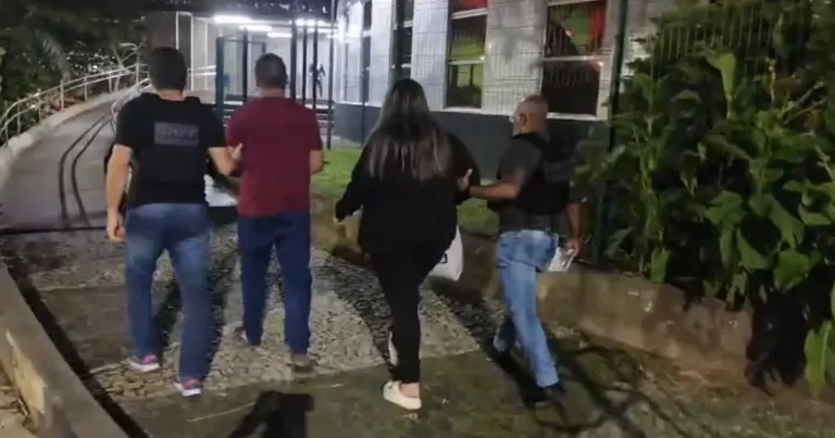 Foragidos da Justiça são capturados tentando embarcar na rodoviária de Salvador