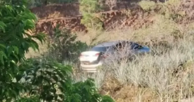 Três homens são encontrados mortos dentro de carro na BA-099, em Entre Rios