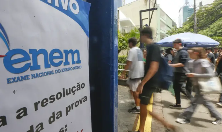Candidatos ao Enem 2026 devem pagar taxa de inscrição até quarta-feira