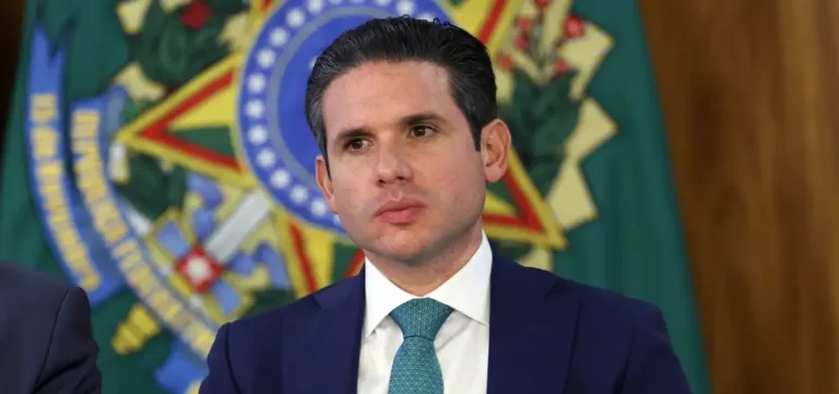 Motta avança com proposta de redução da maioridade penal e cria comissão