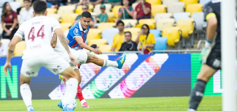 Bahia perde para o Fluminense em amistoso no Maracanã após arbitragem polêmica