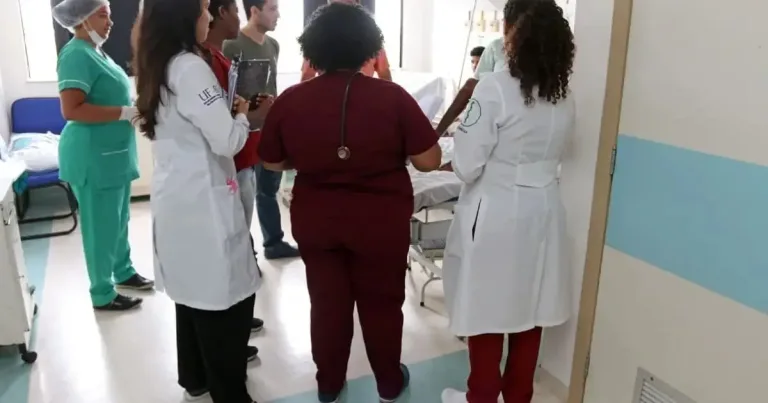 Ministério da Saúde anuncia edital com 103 vagas para provimento de médicos especialistas na Bahia