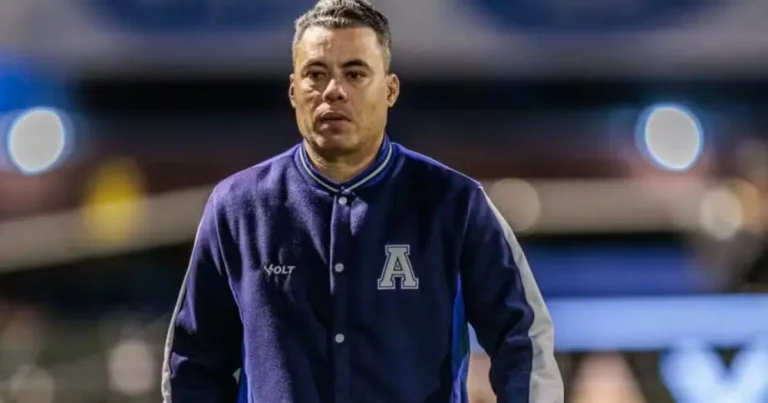 Vitória anuncia contratação do técnico Jair Ventura até o final de 2025
