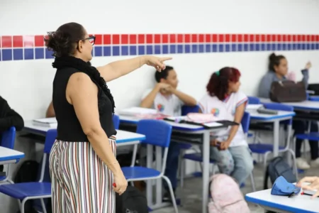 Programa Bahia Alfabetizada chega a todas as cidades da Bahia