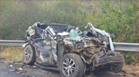 Acidente com quatro veículos deixa um morto e três feridos na Bahia