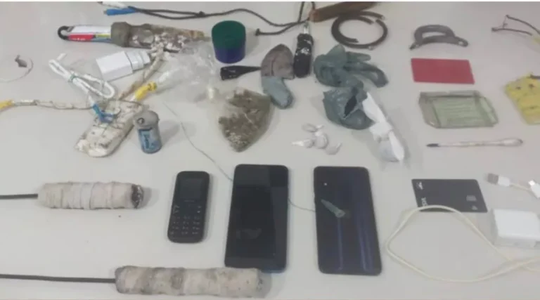 Polícia Militar realiza varredura e inspeção no interior das celas da Delegacia de Inhambupe