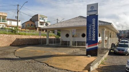Tenente-coronel do Corpo de Bombeiros é preso em flagrante suspeito de importunação sexual em ônibus na Bahia